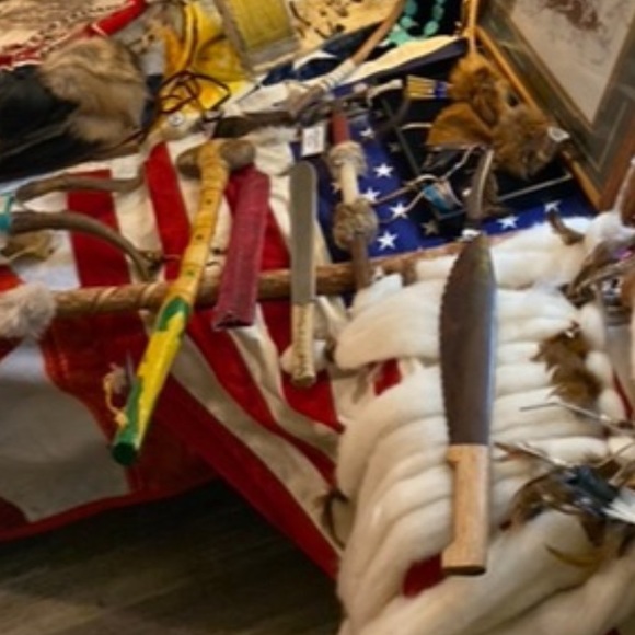 Coming soon signed pieces from the Sioux and  Apache nations…not souvenirs! - Picture 4 of 9